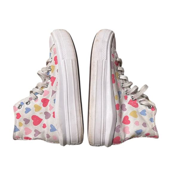 Converse Chuck Taylor All Star High Top Sneakers Kids 5.5 Heart Print Canvas - Picture 3 of 11